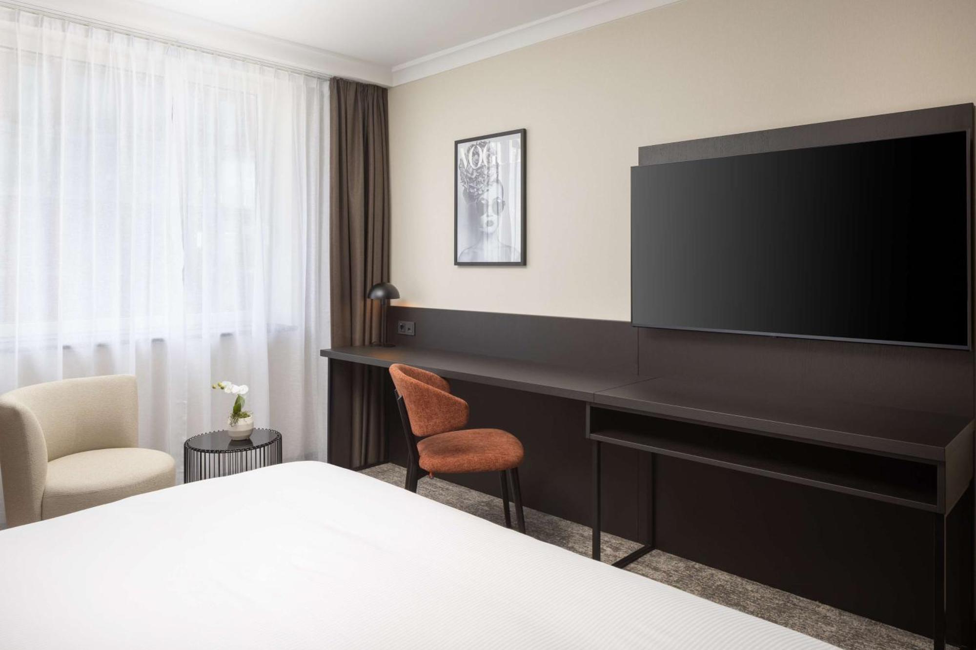 Hilton Hotel 5*